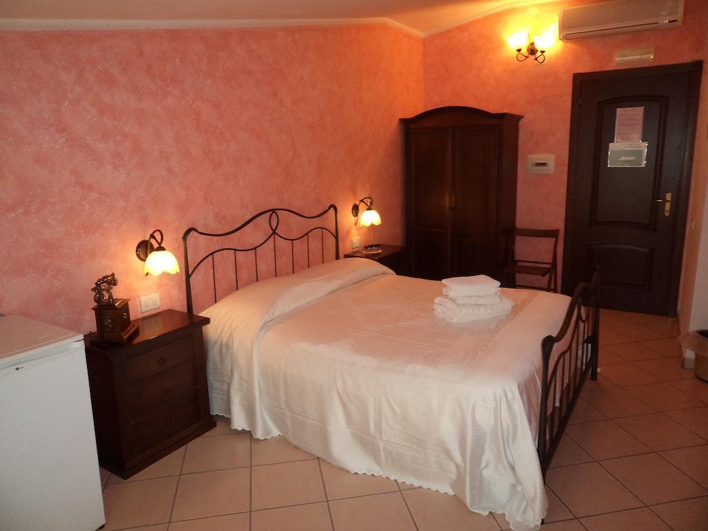 Albergo Tirreno Marina di Camerota Pokoj fotografie