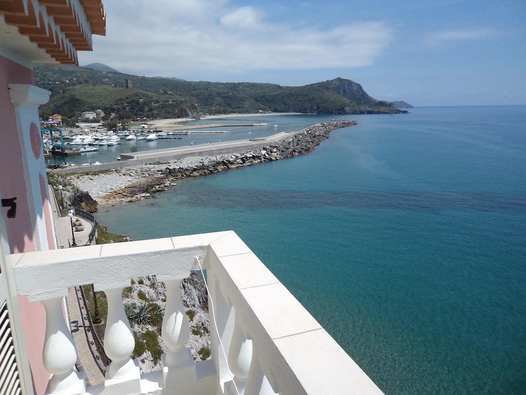 Albergo Tirreno Marina di Camerota Pokoj fotografie