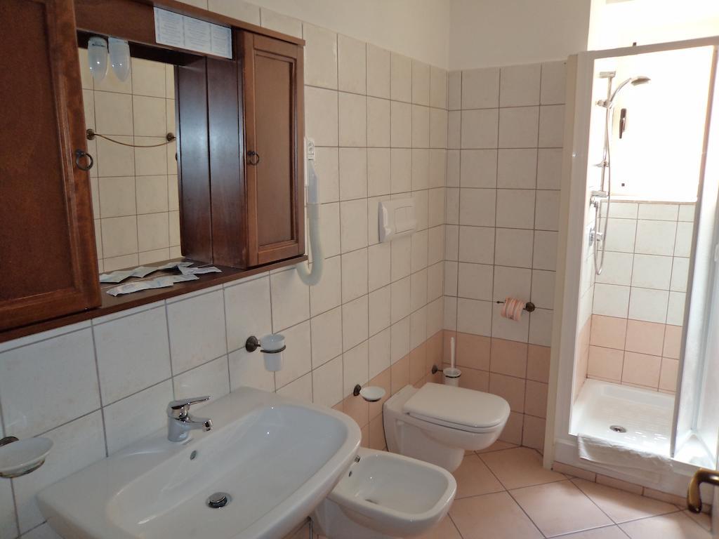 Albergo Tirreno Marina di Camerota Pokoj fotografie